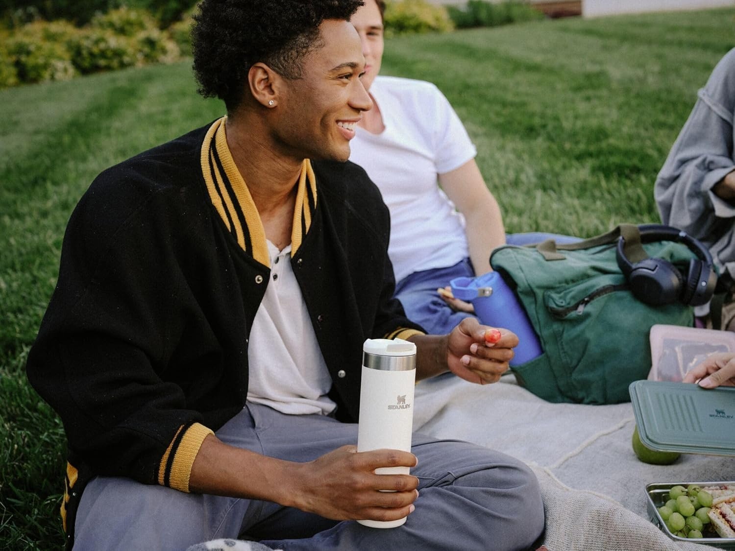 image:imageStanley AeroLight Transit Bottle 20 oz Locking Drink Through Lid Leak Resistant Water Bottle or Coffee Travel Mug Lightweight Insulated Stainless Steel BPAFree LilacLilac