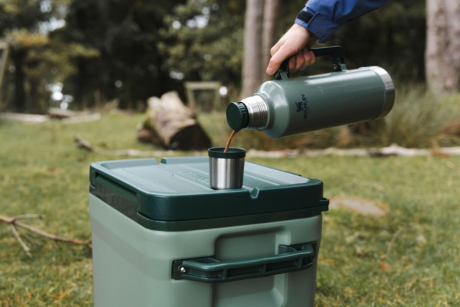 image:imageStanley Classic Legendary Vacuum BottleHammertone Green