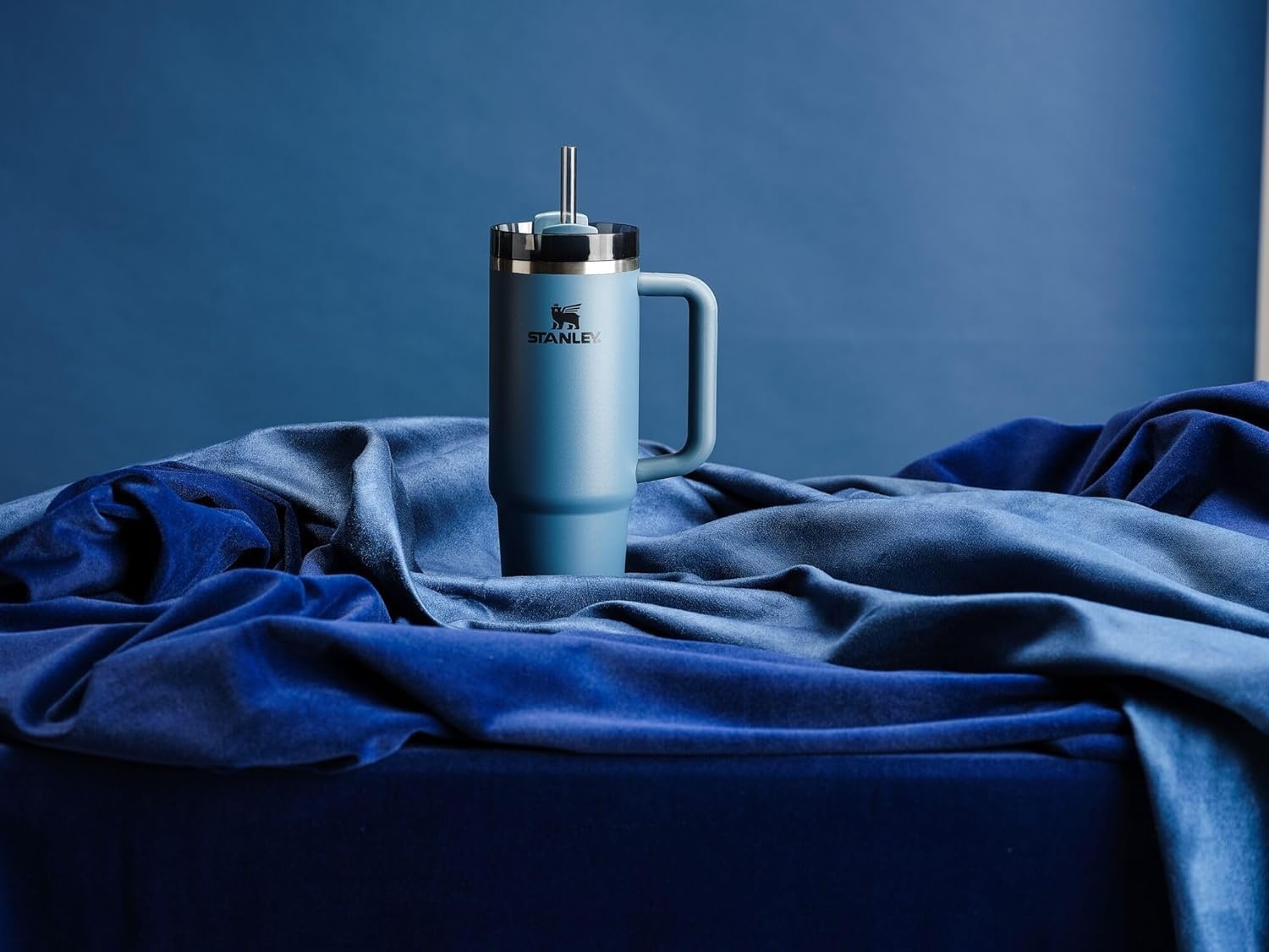 image:imageSTANLEY Quencher H20 Flow State Tumbler 20 oz Frost SprinkleBlue Spruce