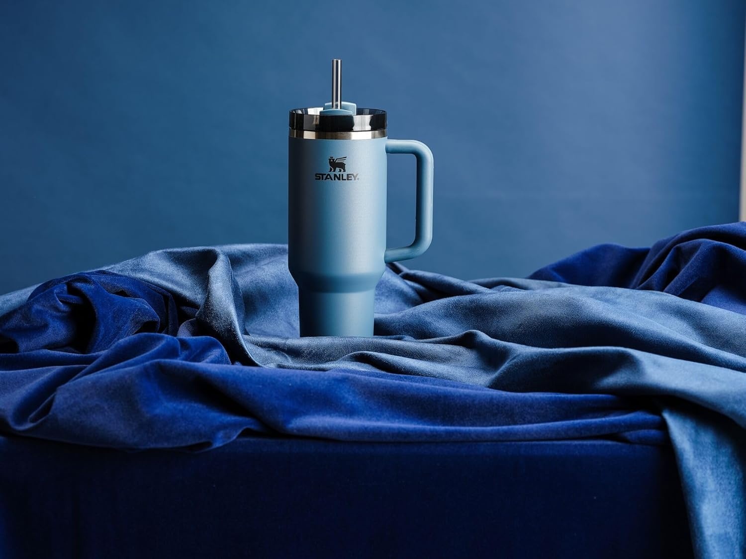 image:imageSTANLEY Quencher H20 Flow State Tumbler 20 oz Frost SprinkleBlue Spruce