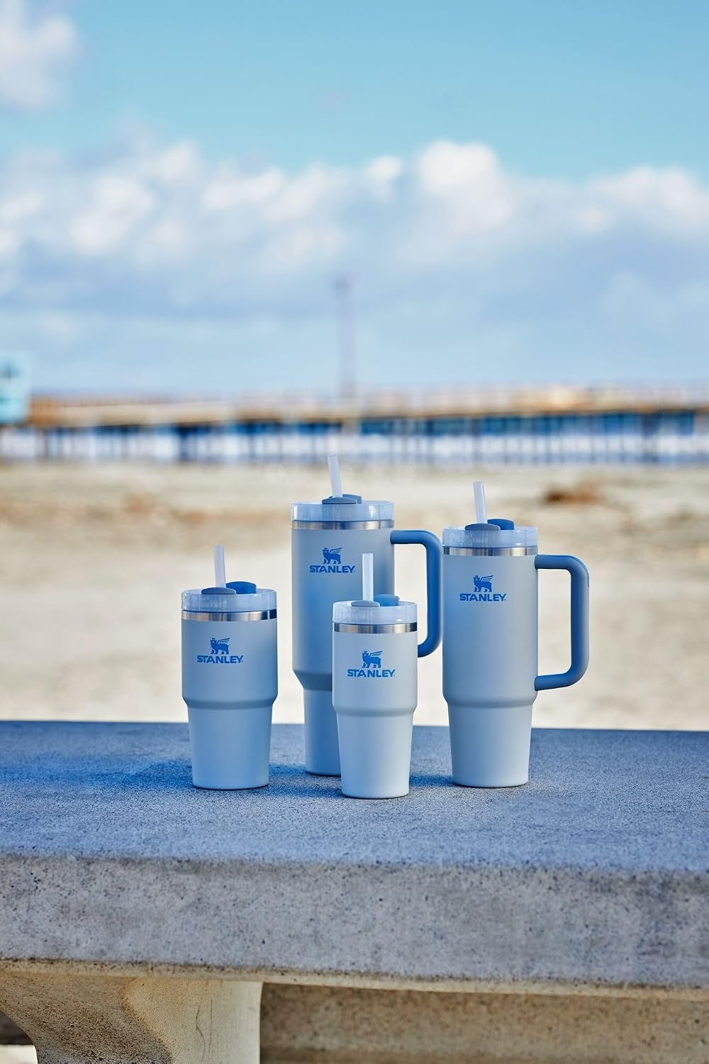 image:imageSTANLEY Quencher H20 Flow State Tumbler 20 oz Frost SprinkleFog
