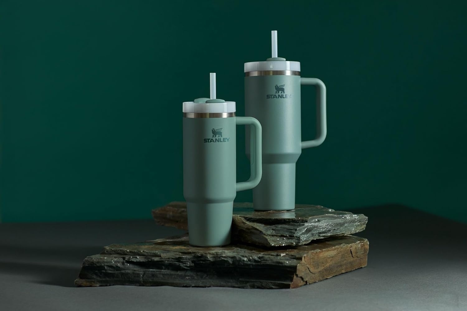 image:imageSTANLEY Quencher H20 Flow State Tumbler 20 oz Frost SprinkleShale